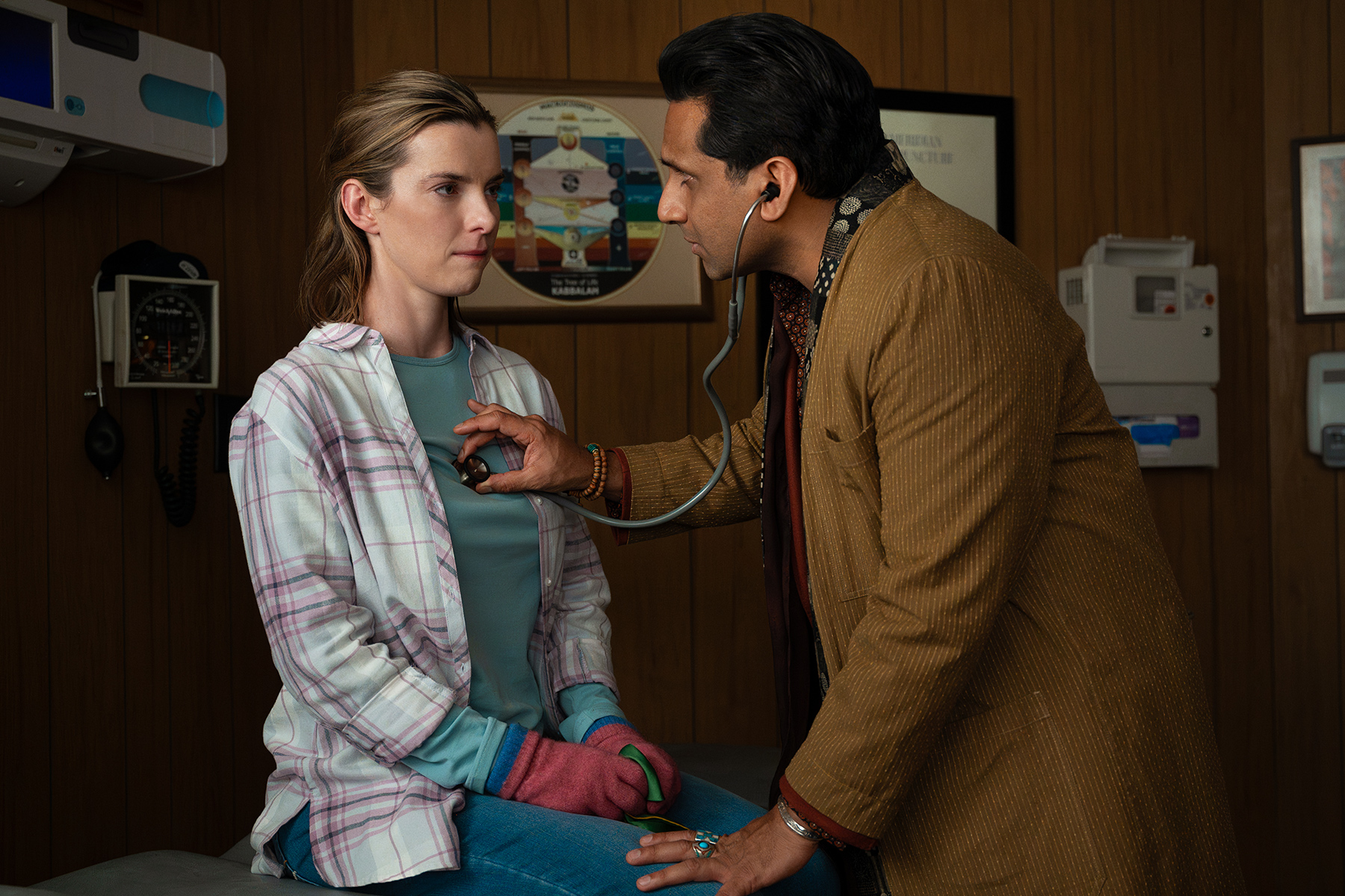 Betty Gilpin in Three Women